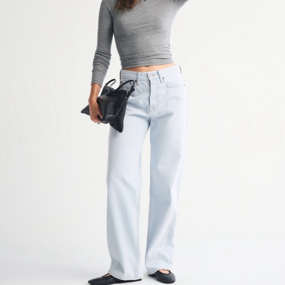 Abercrombie mid rise slouchy jean
